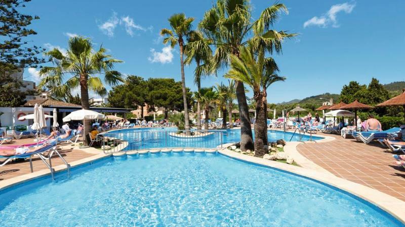 Hotel Cala Bona Exterior photo